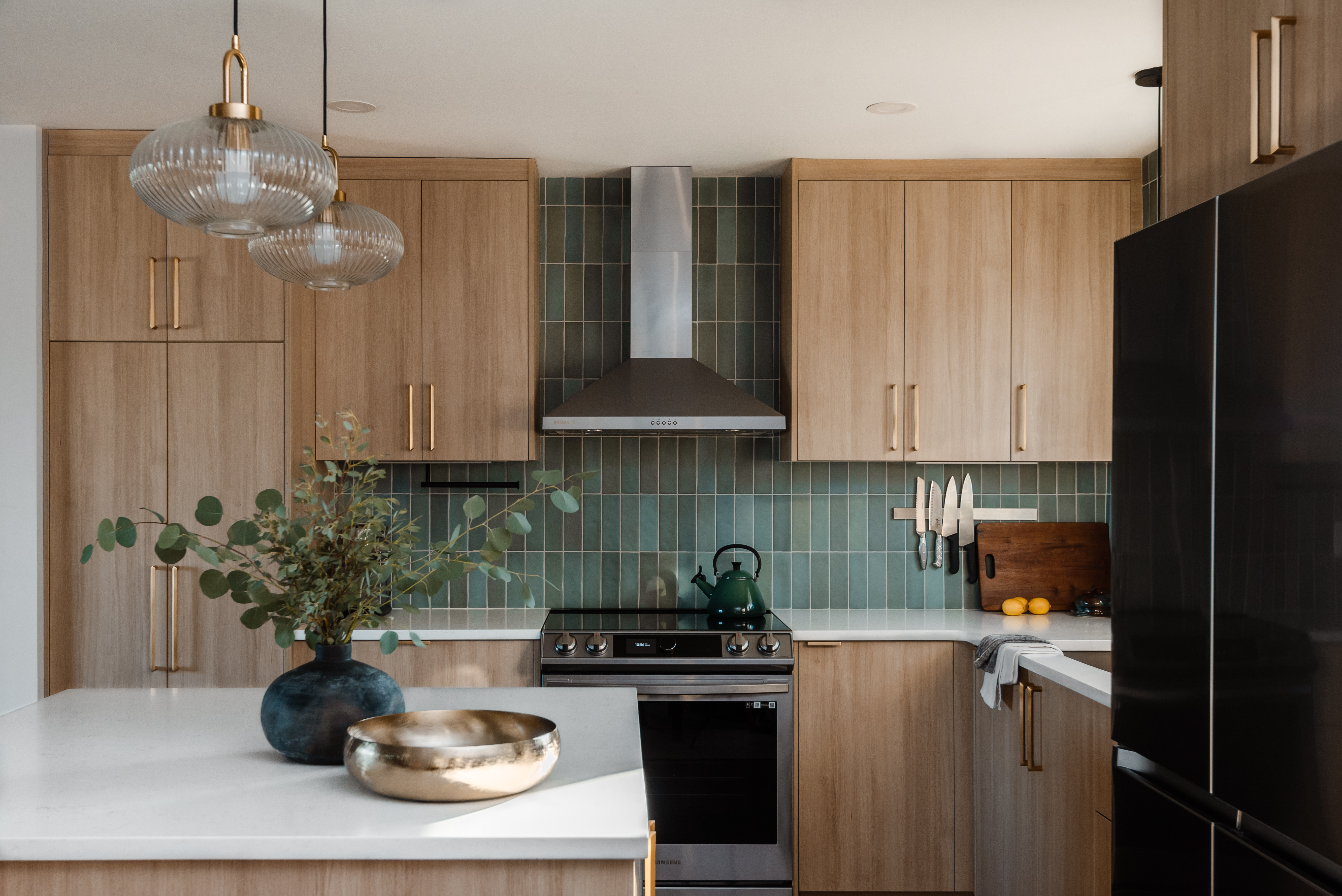A newly renovated kitchen in the Comox Valley by Ef Interiors and Swede Kitchens